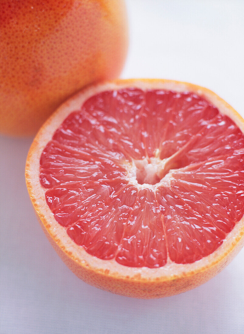 Halbe rosa Grapefruit