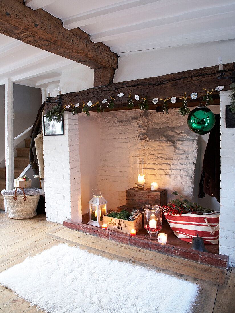 Christmas decorations in timber framed Herefordshire cottage, England, UK