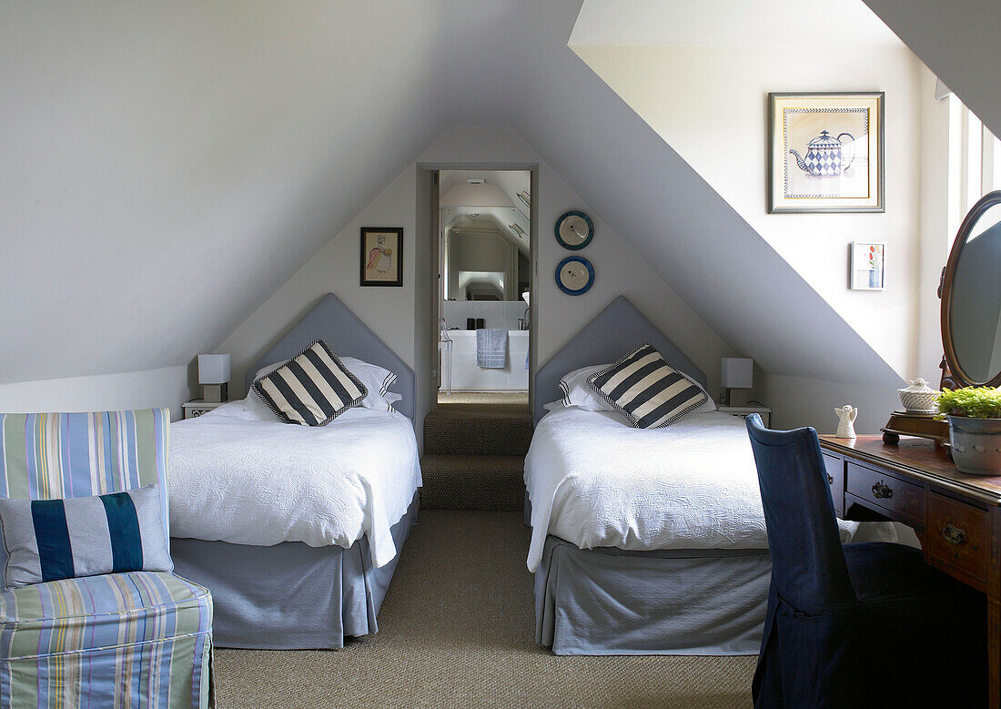 Cosy pastel coloured bedroom