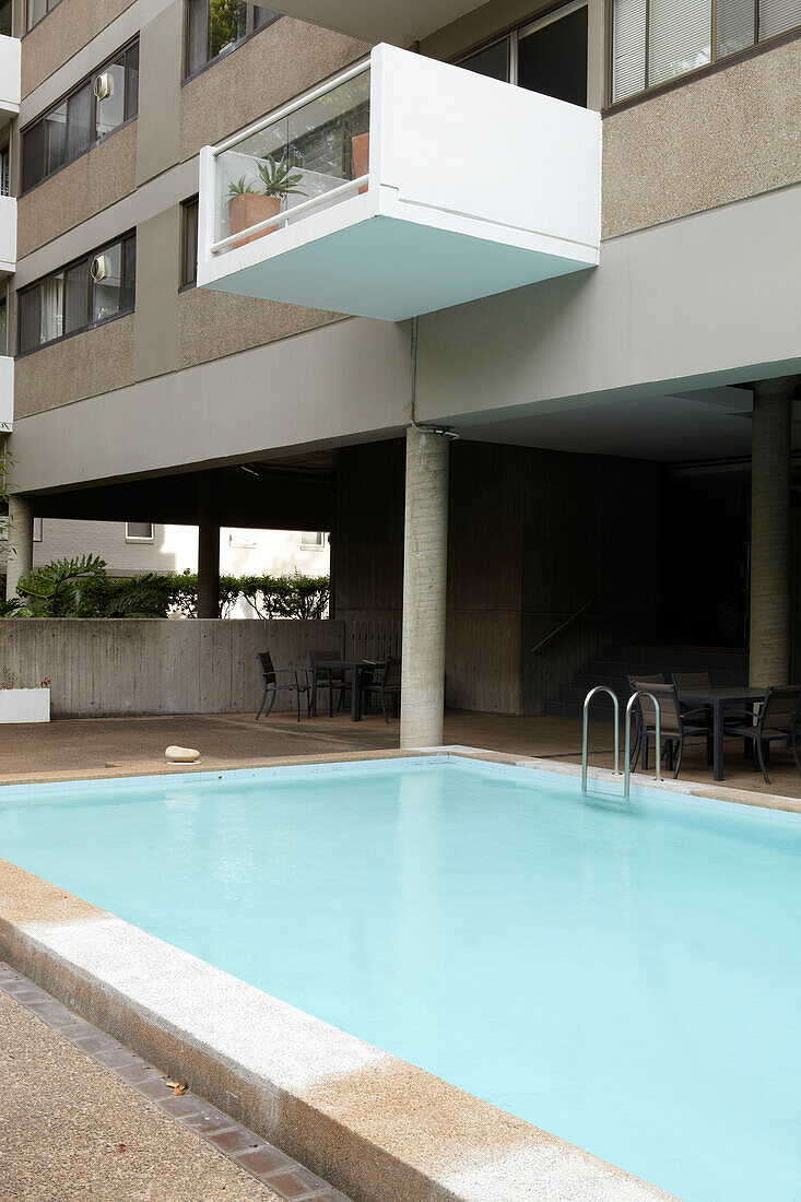 Swimmingpool in einem Mehrfamilienhaus in Sydney Australien