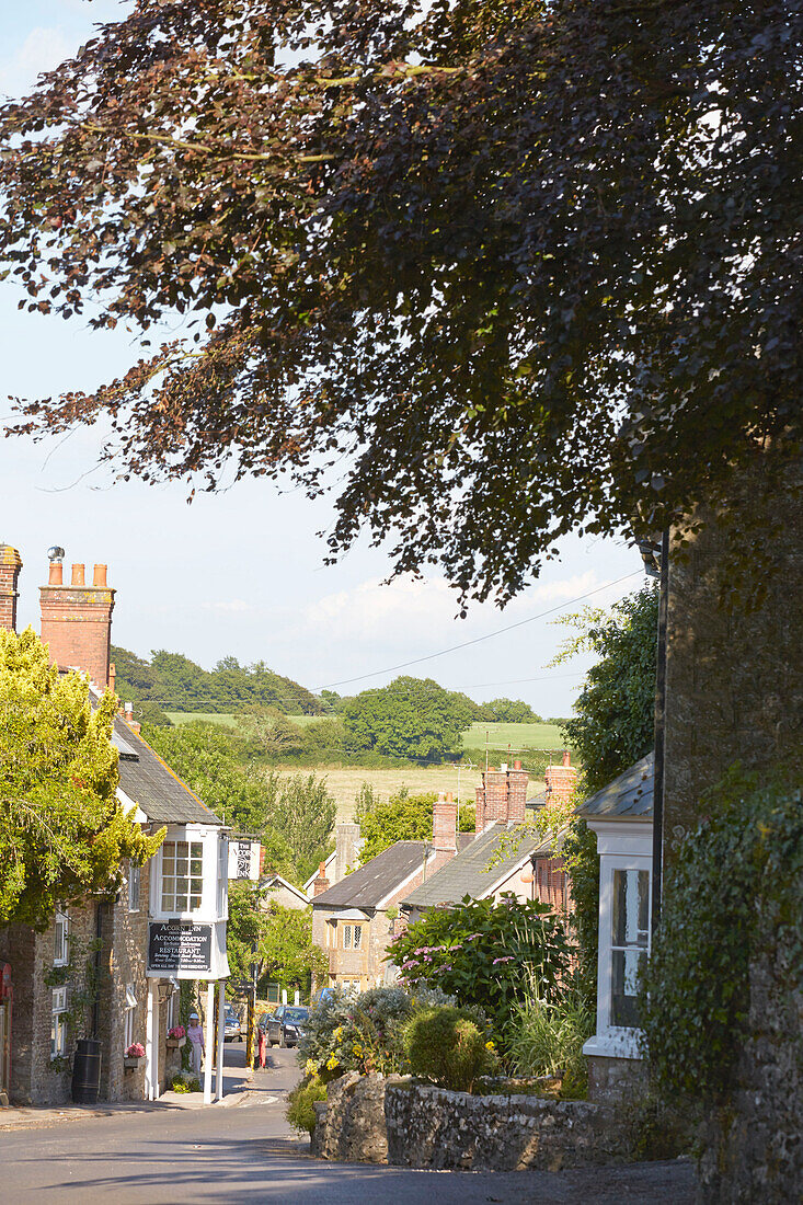 Dorfstraße in Evershot, Dorset, Vereinigtes Königreich