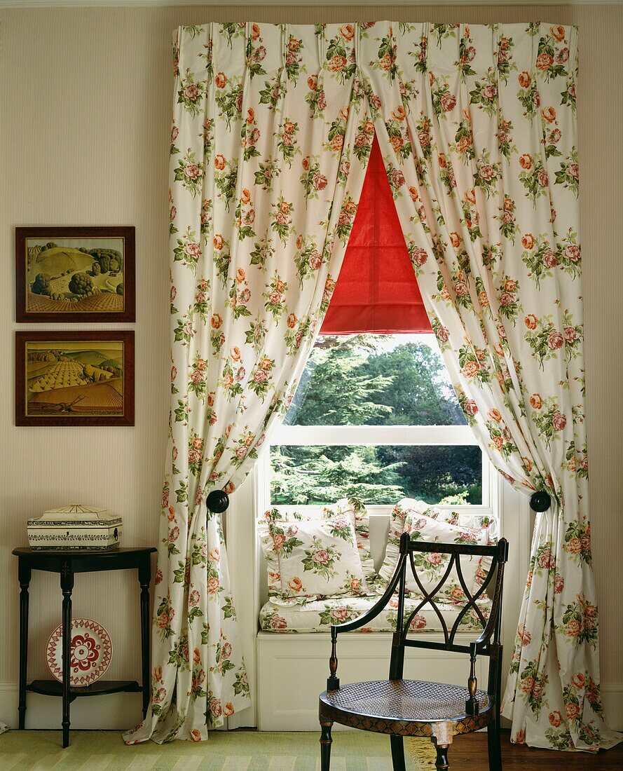 Window seat with co-ordinated curtains