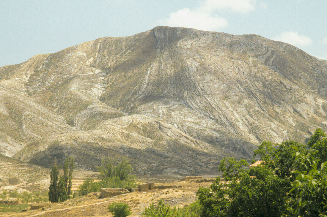 Rioja mountains near Aguilar in the Alhama Valley 