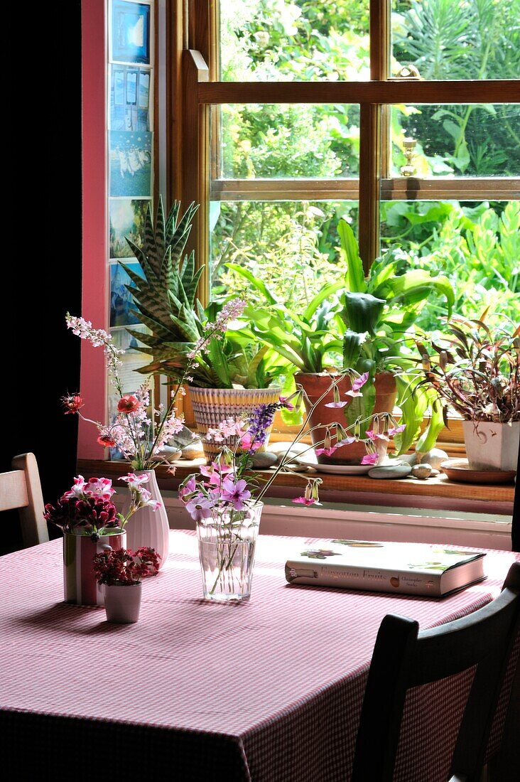 Dining room table