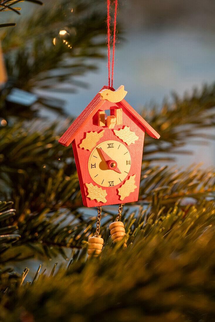 Cuckoo clock tree ornament in Berkshire home UK