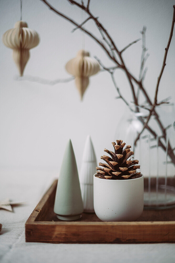 Wooden tray with Christmas decorations