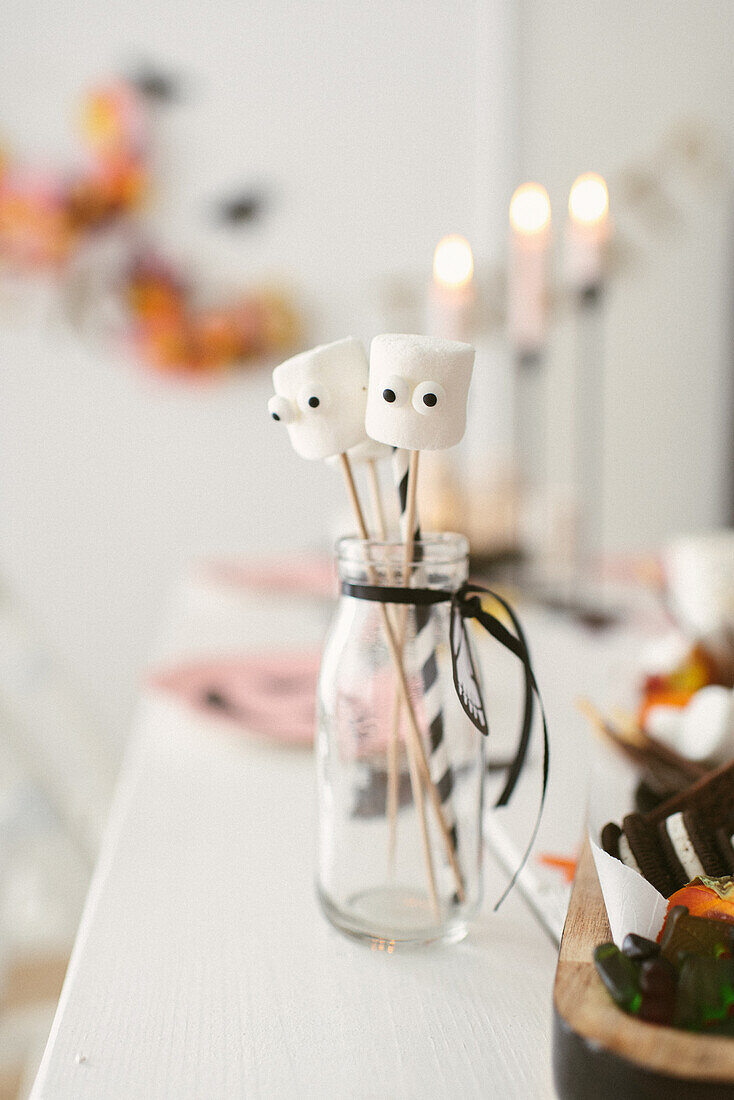 Marshmallow skewers with eyes