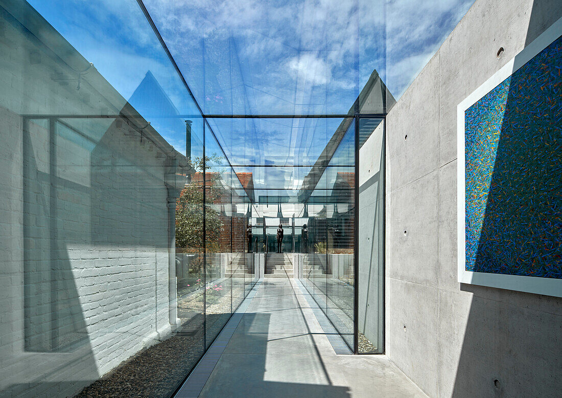 Glasverbindung zwischen zwei Gebäuden