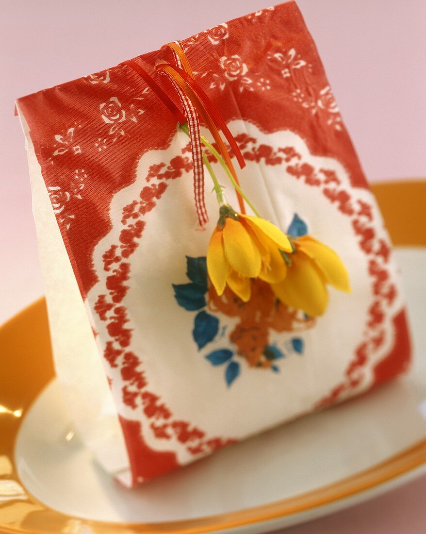 Pretty paper bag (for muffins or gifts of food)