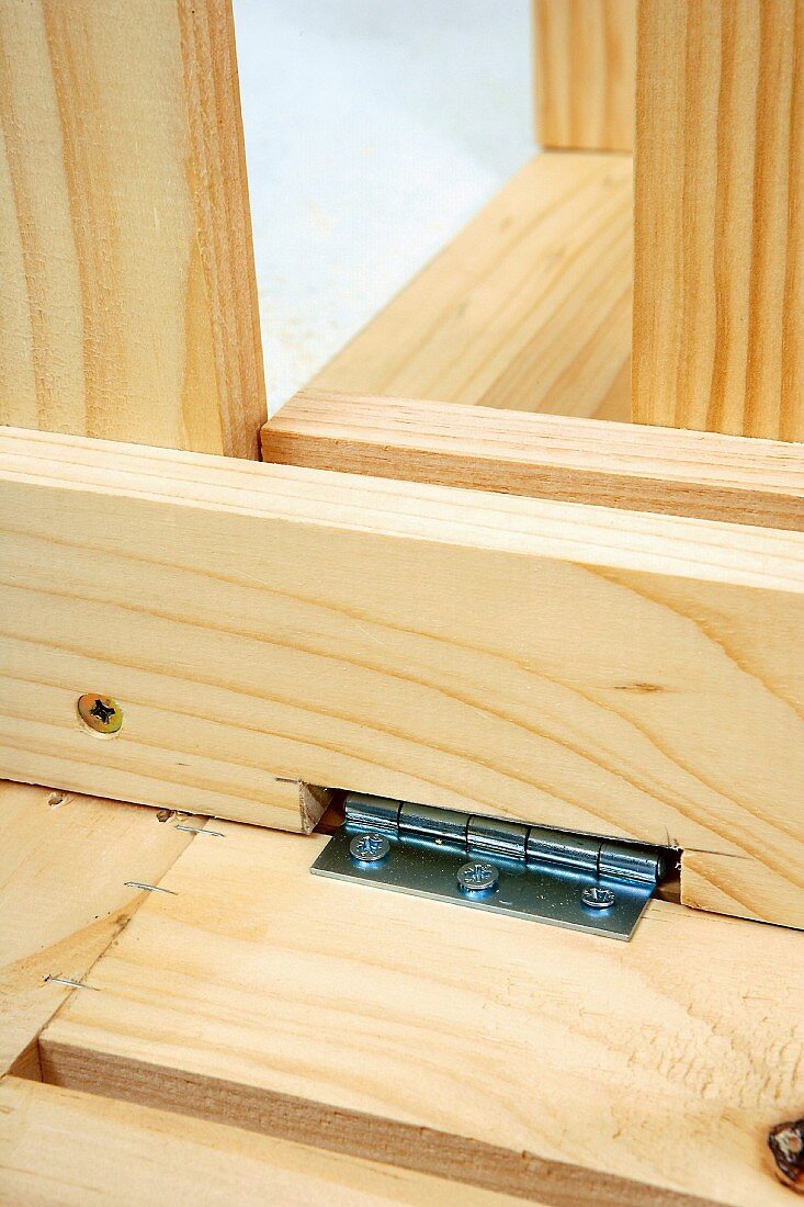 Klappbaren Holztisch selber bauen (Klapptisch-Scharniere)