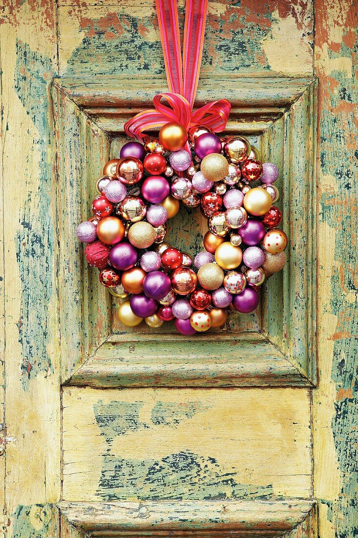 Door wreath of Christmas baubles