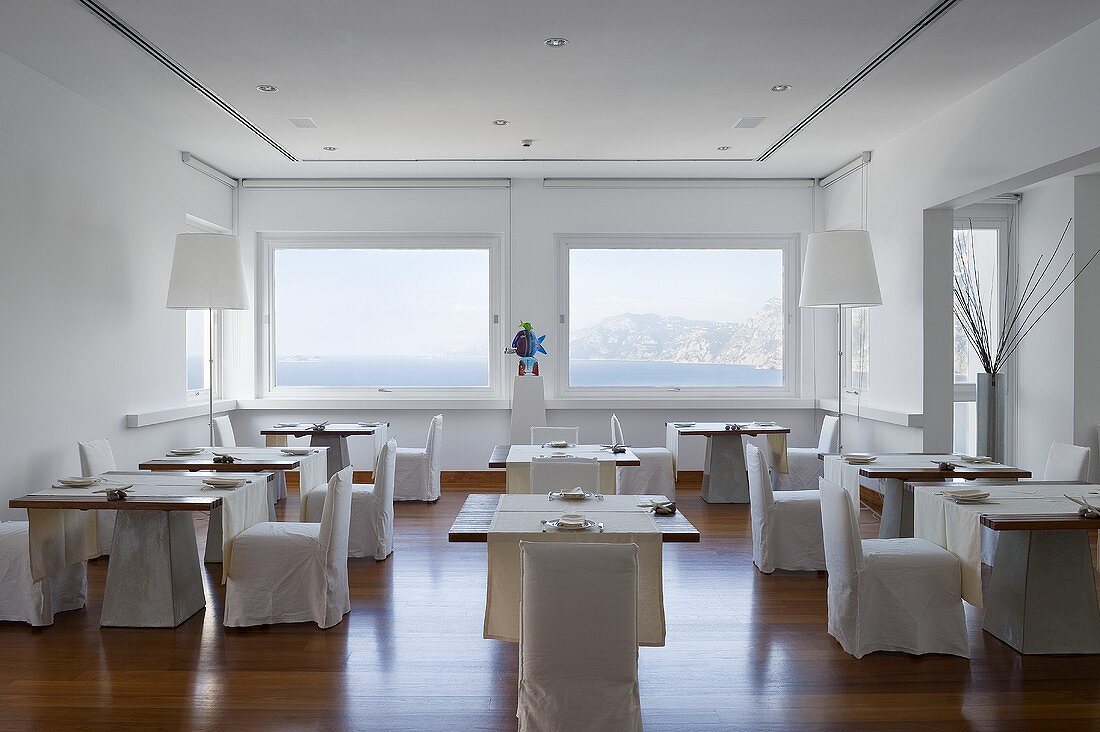 Dining room in Hotel Casa Angelina (Praiano, Italy)