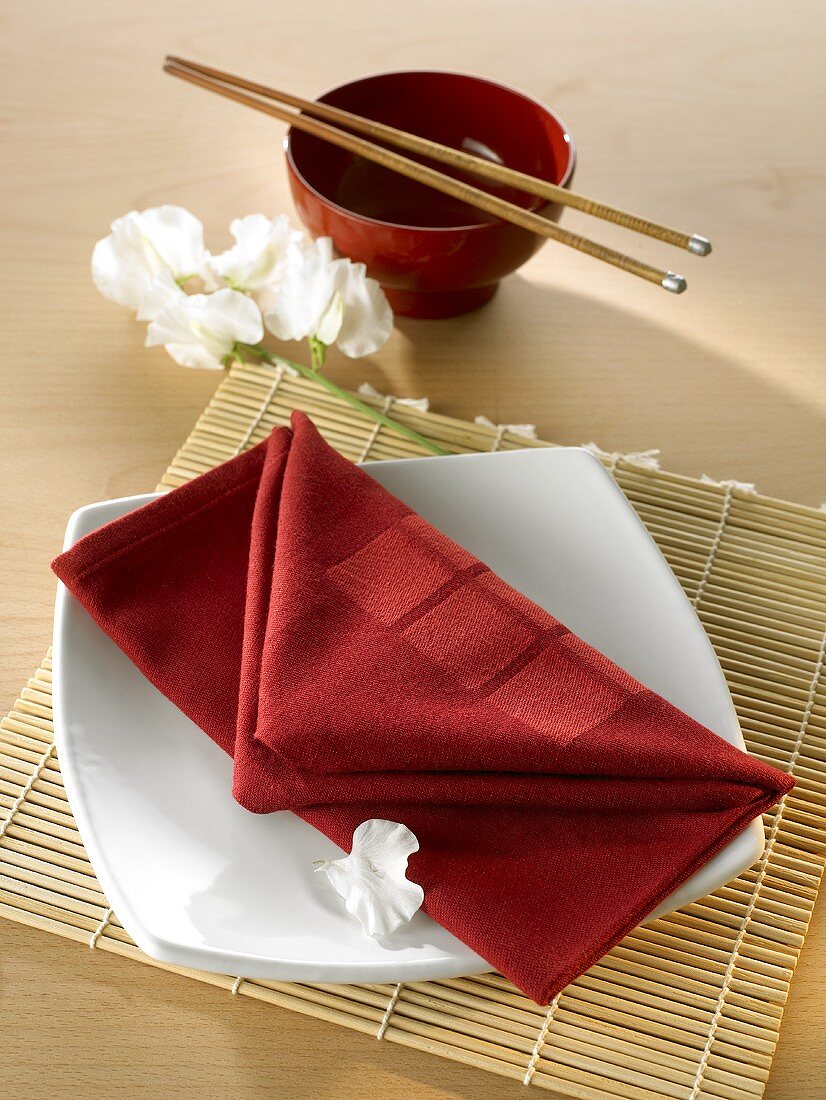 Napkin folding design: 'Love letter'