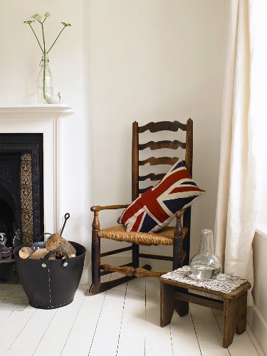 Union Jack pillow on an old rocking … – Buy image – 11191740 Union Jack pillow on an old rocking … – Buy image – 11191740