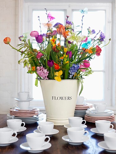 Geschirrstapel Bilder – Interior Design-Fotos kaufen living4media