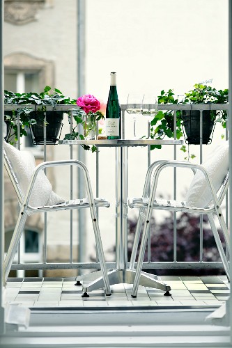 Balkonpflanze Bilder – Interior Design-Fotos kaufen living4media