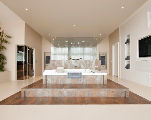 Ebenerdig Bilder – Interior Design-Fotos kaufen living4media