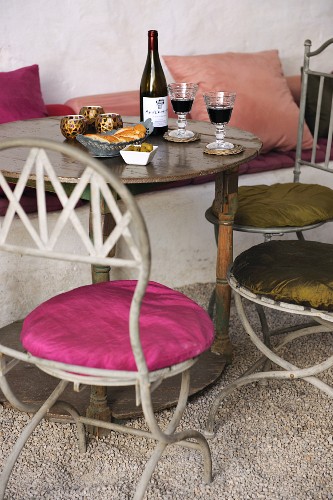 Metal Bistro Chairs With Round Seat Image 11406914 Living4media - Bistro Coffee Table Set Metal Bistro Chairs With Round Seat Image 11406914 Living4media - Bistro Coffee Table Set