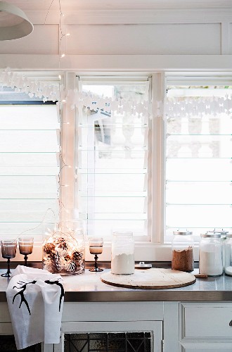 paper garland lights