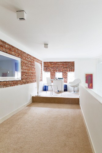 Galerie mit teilweise unverputzter … – Bild kaufen – 11426840 living4media