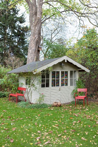 Metallstühle Bilder – Interior Design-Fotos kaufen living4media