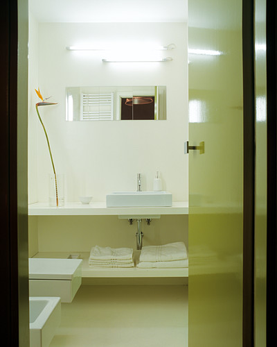 Geöffnete Tür Bilder – Interior Design-Fotos kaufen living4media