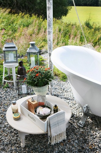 Badutensilien Bilder – Interior Design-Fotos kaufen living4media