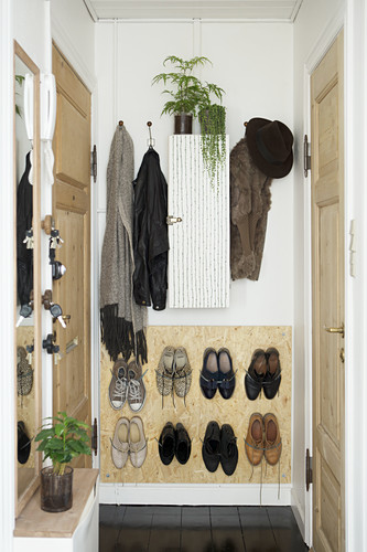 narrow shoe rack