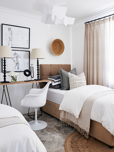 console table behind bed