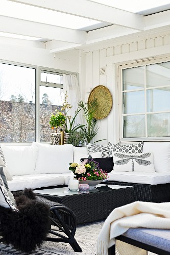 Black Wicker Coffee Table And Image 11968922 Living4media - Black Rattan Coffee Table Black Wicker Coffee Table And Image 11968922 Living4media - Black Rattan Coffee Table