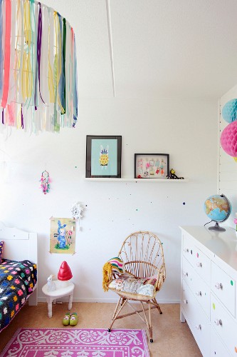 Korbstuhl Bilder – Interior Design-Fotos kaufen living4media