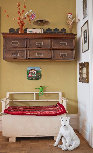 Hängeschrank Bilder – Interior Design-Fotos kaufen living4media