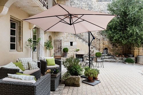 Gross Bilder – Interior Design-Fotos kaufen living4media