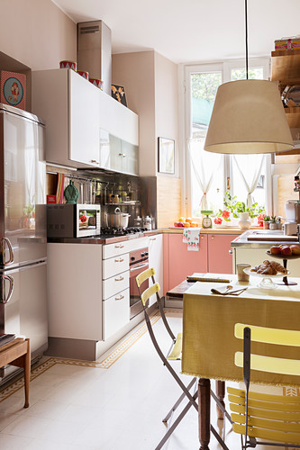 Kühlschrankkombination Bilder – Interior Design-Fotos kaufen living4media
