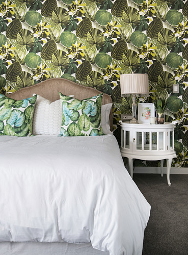 Wallpaper With Pattern Of Tropical Buy Image Living4media