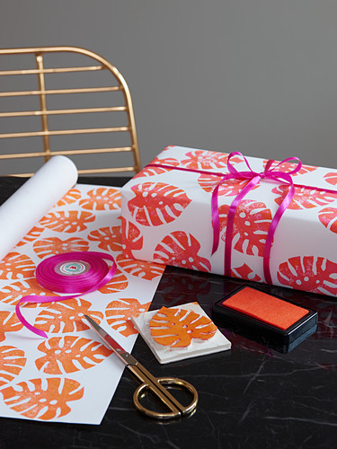 where can i buy wrapping paper