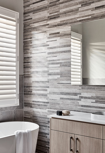 Strip Tiles In Bathroom Image 12682516 Living4media - Tile Strip In Bathroom Strip Tiles In Bathroom Image 12682516 Living4media - Tile Strip In Bathroom