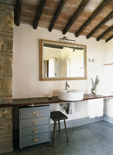 Waschbecken im Bad – Bild kaufen – 340932 living4media