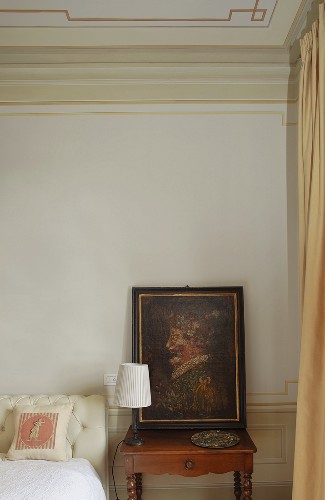 Corner Of A Bedroom A Painting On A Buy Image 705610 Living4media