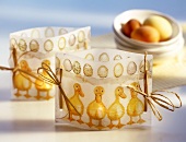 Lampshades for tea lights as Easter decoration
