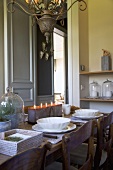 Set dining table with decorative candles