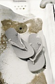 Flip-flops in sink