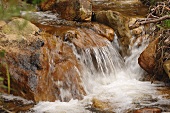 Wasserfall in einem Fluss
