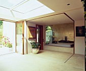 Large niche with platform in Oriental-style, minimalist living space