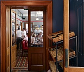 Eingangsbereich im Restaurant Jamies Italian Cheltenham, England