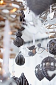 Hanging Christmas arrangement (baubles and angels)