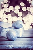 Christmas decoration:silver balls