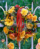 Wreath with yellow roses