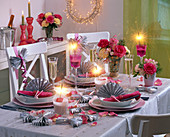 Table decoration with pink, Alstroemeria, Pseudotsuga
