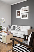 Living room in black, white and grey